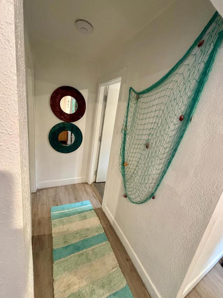 Nice Queen Bedroom - Best Location In Miami - Luggage Storage Service, Parking And Laundry Exterior photo